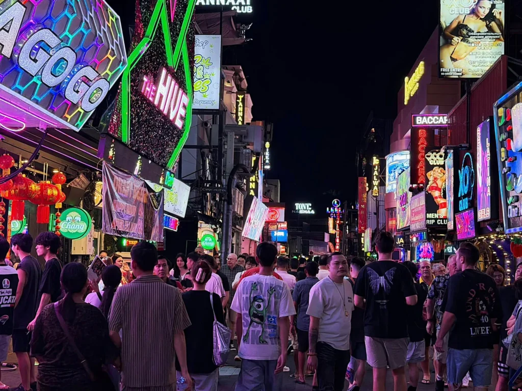 파타야 유흥 업소들